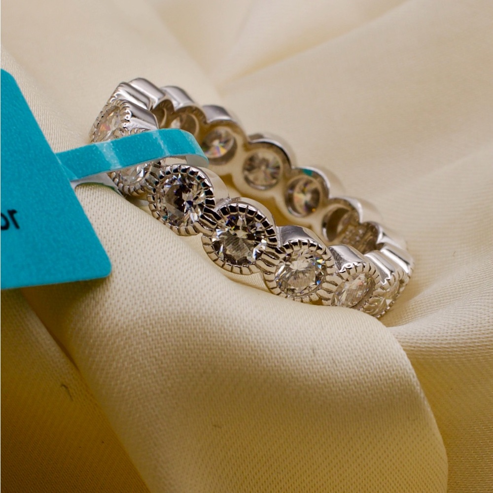 Size 7: Women’s Silver Crystal Eternity Ring